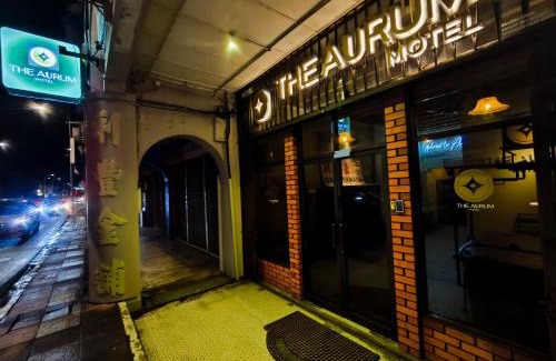 Kampung Permatang Bogak Hotel | The Aurum Motel - self check-in -