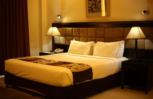 Chittagong Hotel | The Avenue Hotel & Suites