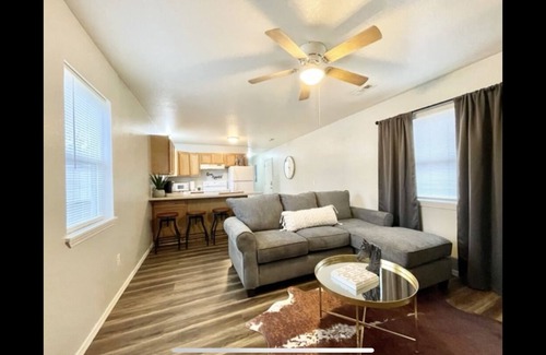 West Plains House | The Ayn-920