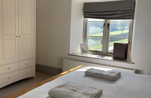 Upper Sapey Hotel | The Baiting House and Lodges