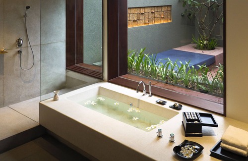 Sangkat Bak Khaeng Hotel | The Bale Phnom Penh by LifestyleRetreats