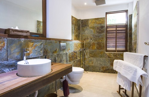 Hanimaadhoo Hotel | The Barefoot Eco Hotel
