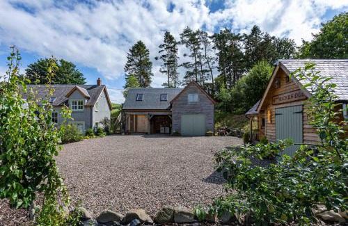 Ettrickbridge End House | The Barn at Dormouse Cottage
