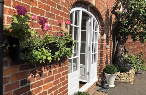 Grantham Apartment | The Barn, Boutique Self-Catering Apartment - Belvoir Suite