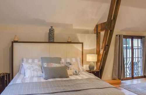Sarratt House | The Barn