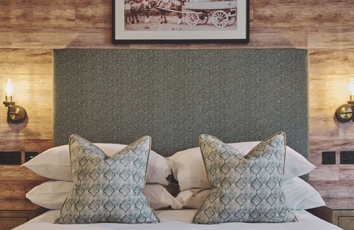 Watnall Hotel | The Barn Hotel