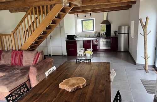 Marcillac-Vallon House | The barn in the heart of the valley