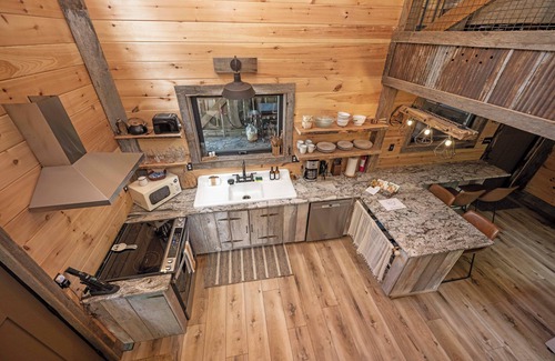 Primrose Cabin | The Barn Owl at Red River Gorge, Kentucky