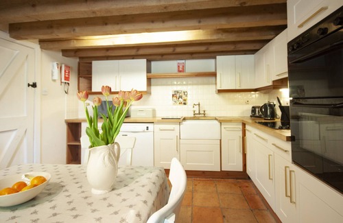 Sedgehill Cottage | THE BARN, pet friendly, luxury holiday cottage in Shaftesbury