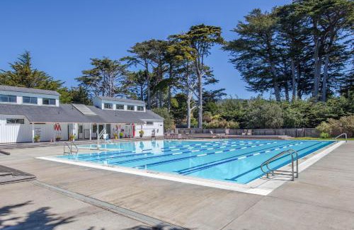 Sea Ranch House | The Barn