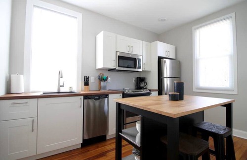 Highlands House | THE BARRET HOUSE, 2 floor luxury home, LOCATION! Downtown, HIGHLANDS, NuLu, EXPO