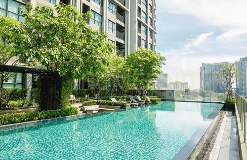Phra Khanong Nuea Apartment | The Base Park East - Bangkok Sukhumvit 77