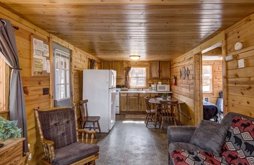 Brill Cabin | The Bass at Lincolnwood Resort