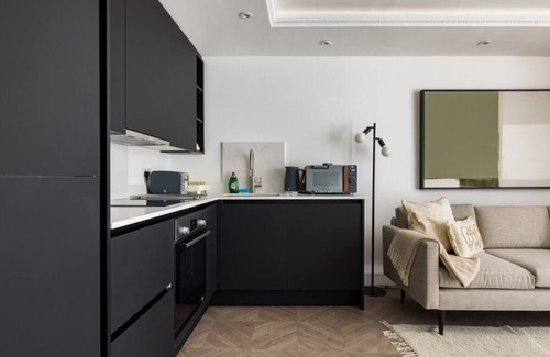 Shaftesbury Apartment | The Battersea Flat - Exquisite 2bdr Flat With Terrace