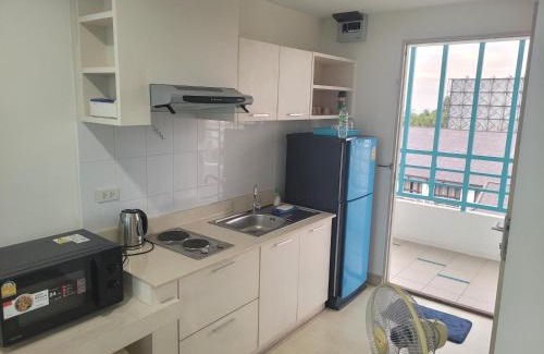 Ban Bang Saen Apartment | The Beach Bangsaen Condo 327-50