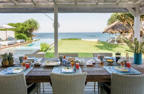 Mushroom Bay Villa | The Beach House Sandy Bay