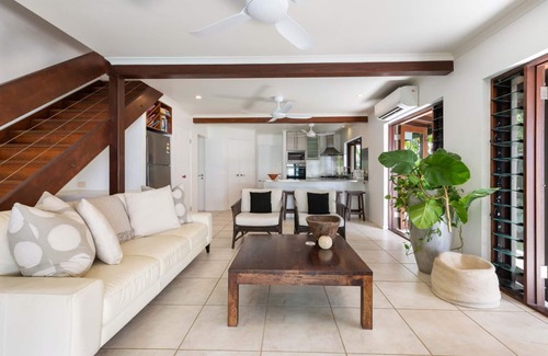 Newell Apartment | The Beach Villa on Newell Beach n A romantic getaway in the tropics.