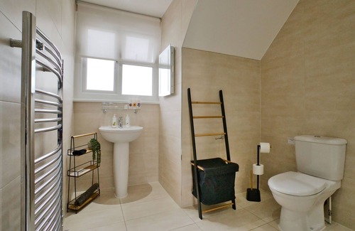 Southend-on-Sea House | The Beaches Guest House