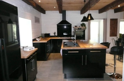 Laviolle House | The beautiful getaway, family stay