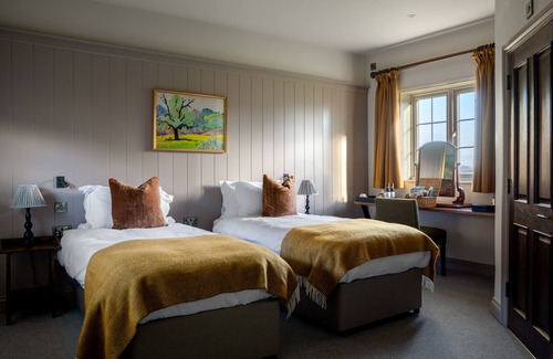 Chenies Hotel | The Bedford Arms