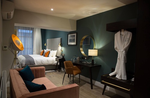 Limerick City Centre Hotel | The Bedford Townhouse & Café