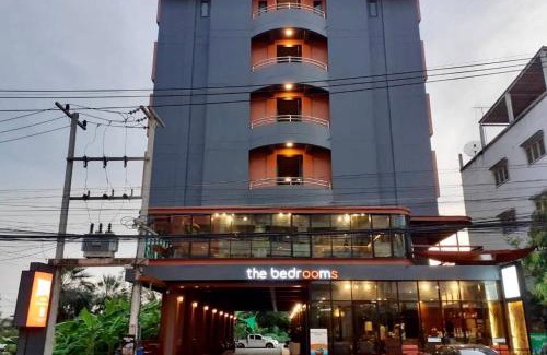 Samut Songkhram Hotel | The Bedrooms Maeklong and Services Apartment