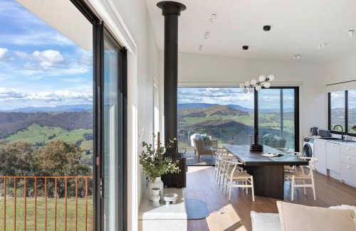 Myrrhee House | The Bella Vista by Mt Bellevue