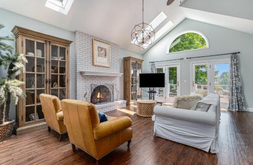Berrien Springs House | The Big Blue Lakehouse