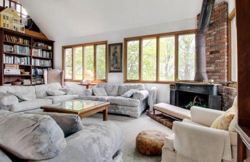 Isle La Motte House | The Bird's Nest