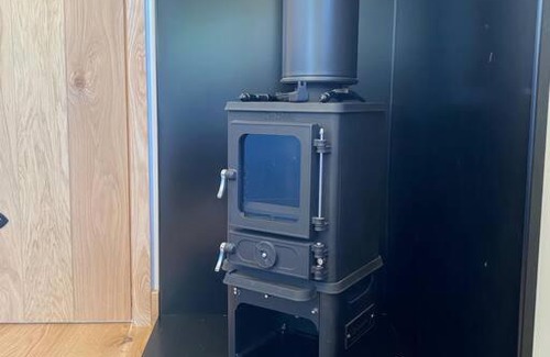 Stamford Apartment | The Black Swan Shepherd Hut