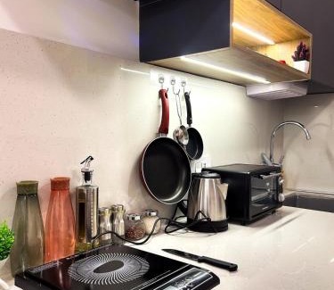 Viman Nagar Apartment | The Blackwood Studio