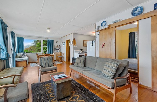 Rototai House | The Blue Bach - Lake Rotoiti Holiday Home