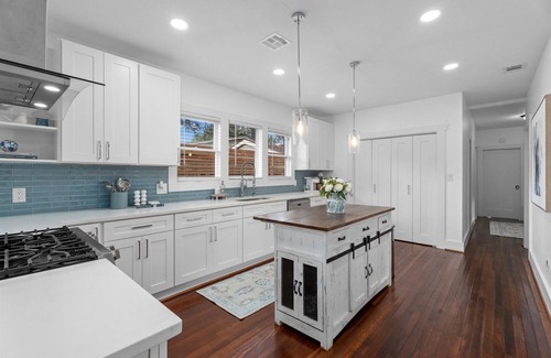 Greater Heights House | The Blue Bungalow Retreat