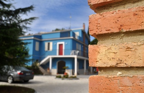Mirabella Imbaccari House | The Blue House in the heart of Sicily between Piazza Armerina and Caltagirone