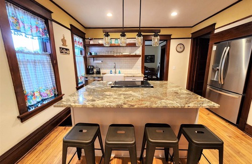 Baraboo House | The Bluebell Manor - Home theater- Walk to Downtown