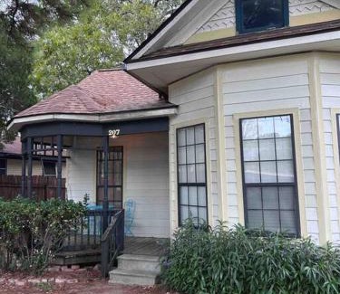 Brenham House | The Bluebonnet Belle - newly redone near downtown