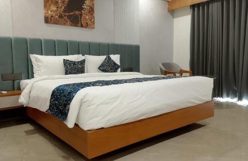 Sanand Hotel | The Blues Hotel, Sanand