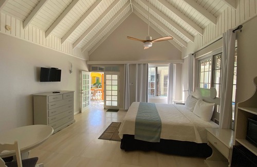 Orange Bay Hotel | The Boardwalk Village
