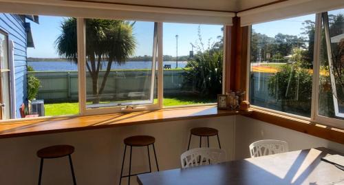 Strahan House | The Boat House