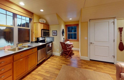 Lakeside House | The boat house