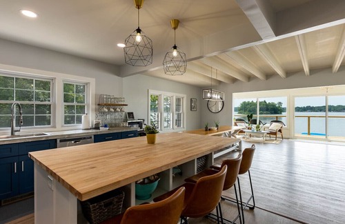 Sand Creek House | The Boathouse at Evans Lake