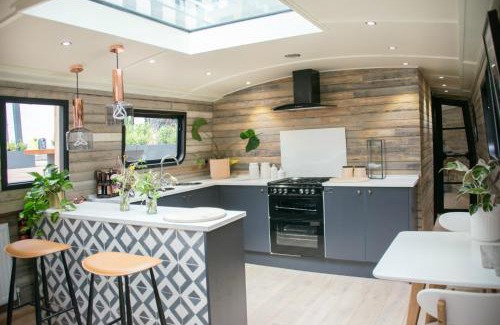 Paddington Boat Rental | The Boathouse