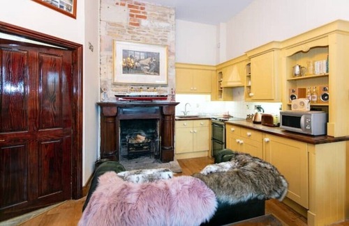 Frome Cabin | The Boathouse, Orchardleigh Estaten