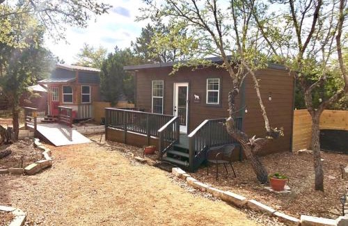 Austin House | The Bobcat Cabin - The Cabins at Rim Rock