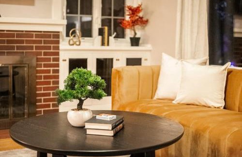 Washington Park West House | The Bonsai Bungalow With A Hot Tub And A Game Room