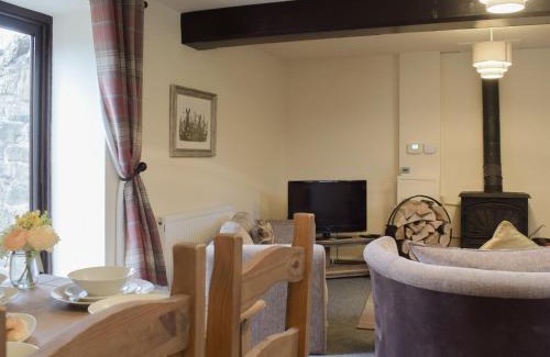 Burwarton House | The Boyne Arms Cottage