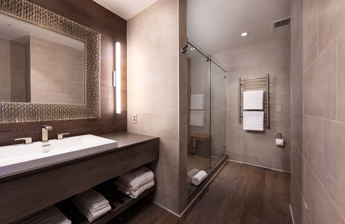 Town of Highland Hotel | The Bradstan Boutique Hotel