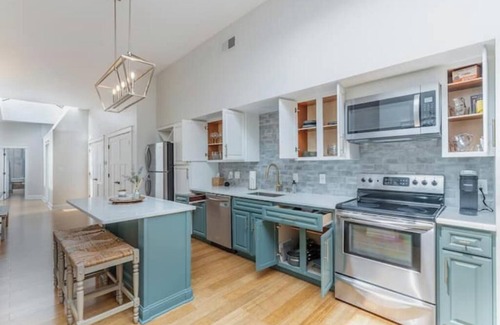 Central Business District Condo | The Brazo - Central Downtown Cincinnati - walk to stadiums