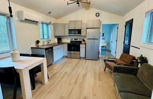 Porterfield House | The Briar - New! - Menominee River Tiny Cottage