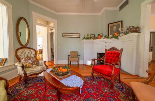 Palmhurst House | The Bryan House, Where History & Nature Meet!